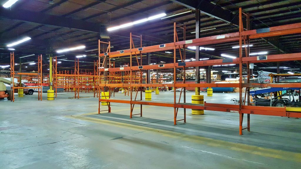 Storage & Warehousing - Custom Service Crane